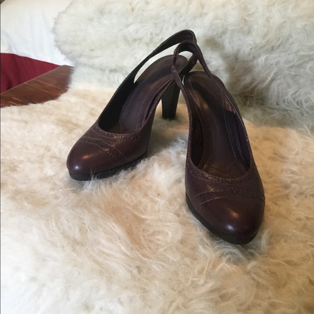 EUC  Antonio Melani pumps